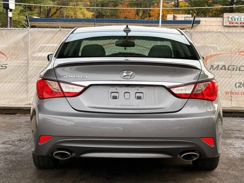 2014 Hyundai Sonata - Image 10 of 12