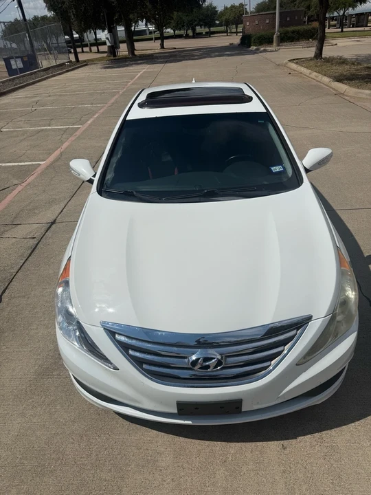 2014 Hyundai Sonata - Image 4 of 11
