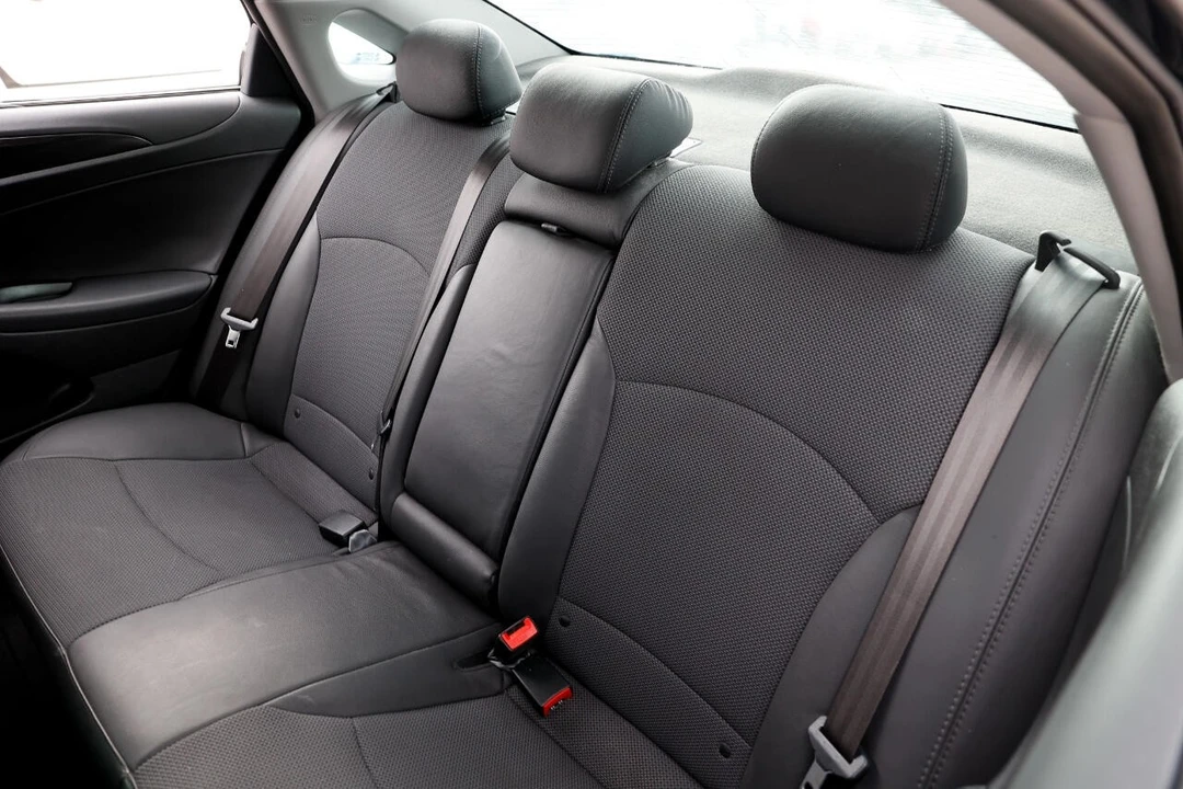 2014 Hyundai Sonata - Image 8 of 12
