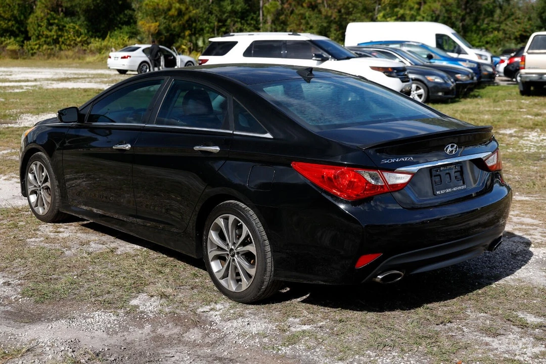 2014 Hyundai Sonata - Image 5 of 12