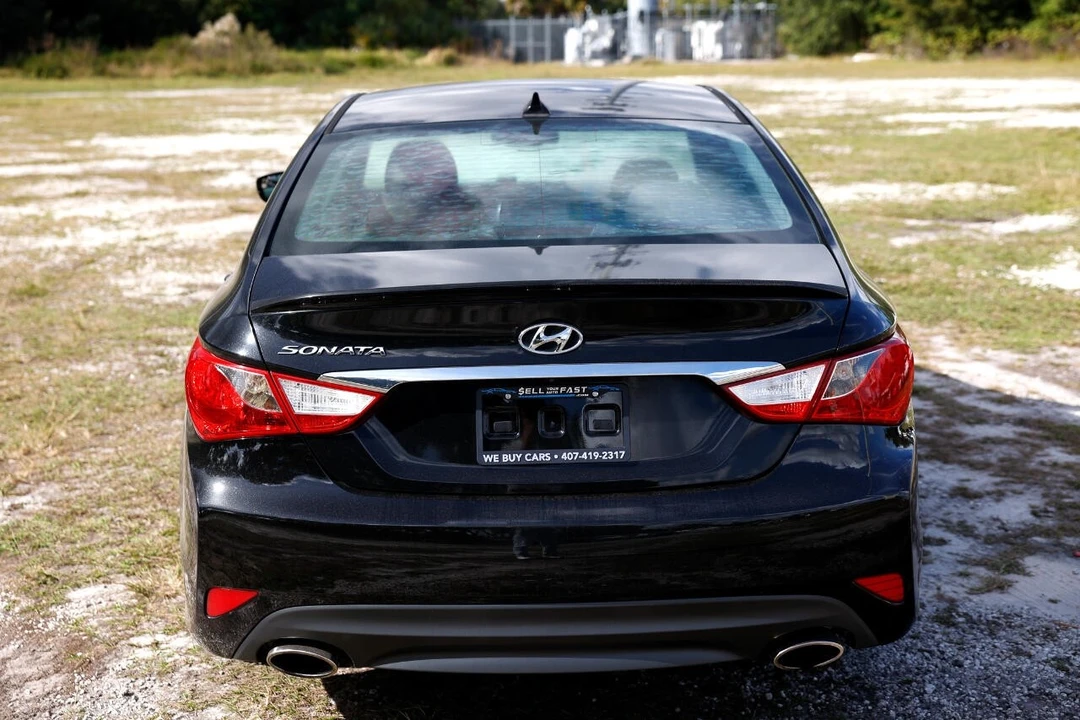 2014 Hyundai Sonata - Image 9 of 12