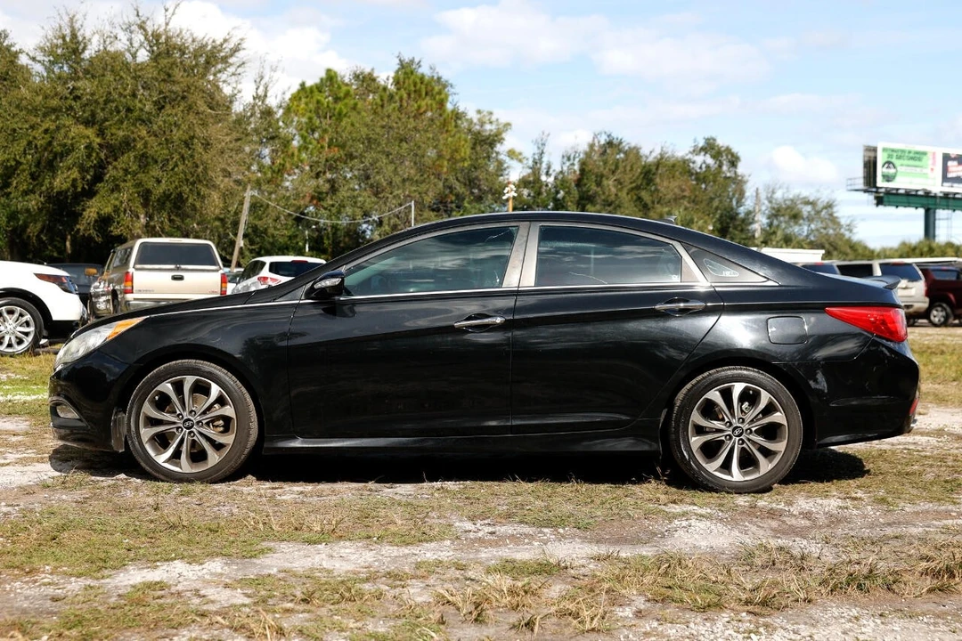 2014 Hyundai Sonata - Image 3 of 12