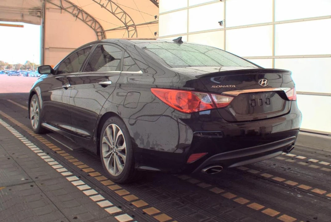 2014 Hyundai Sonata - Image 2 of 11