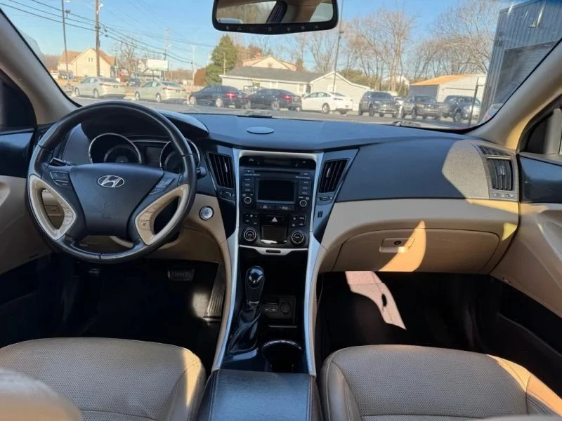 2014 Hyundai Sonata - Image 8 of 10
