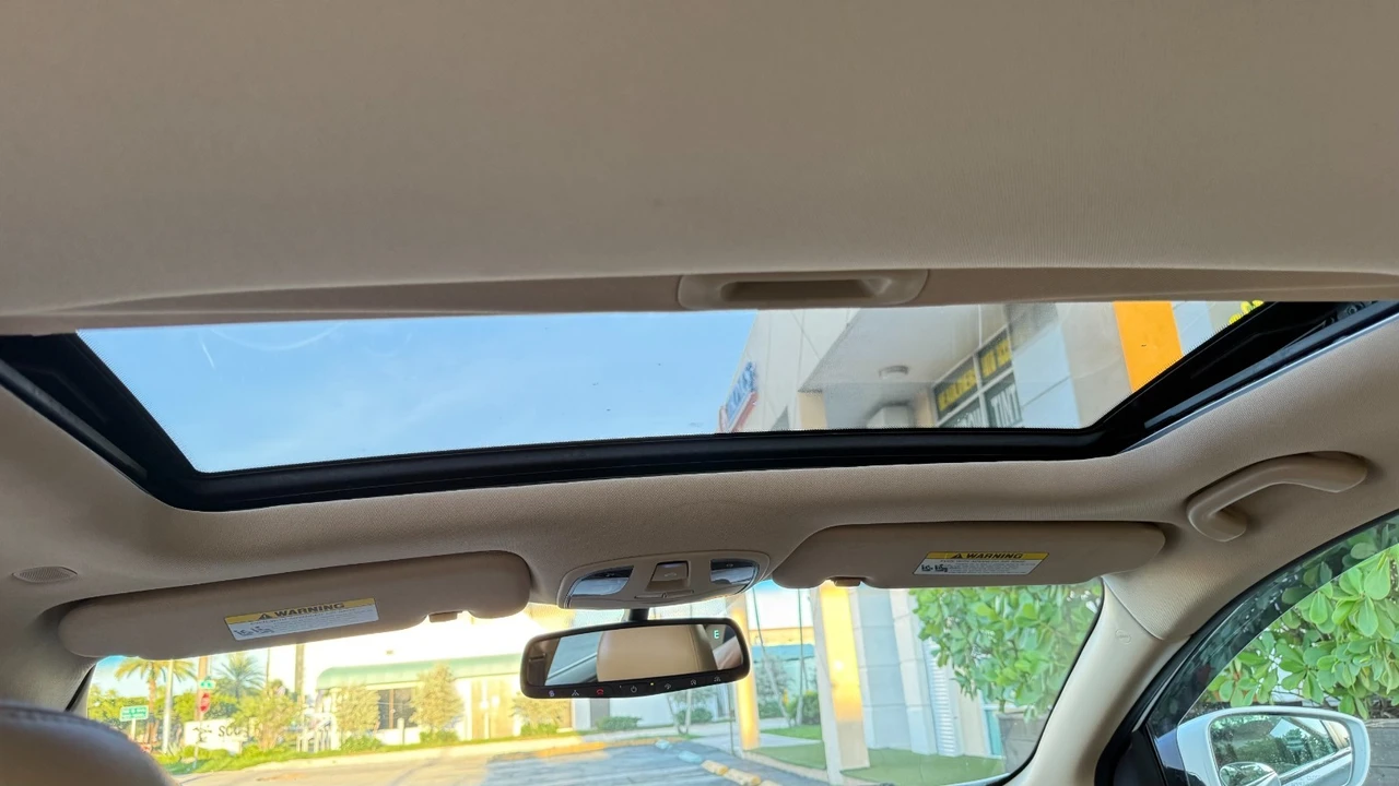 2014 Hyundai Sonata - Image 14 of 17