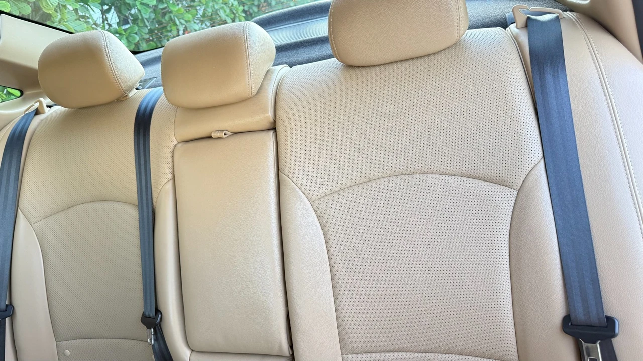 2014 Hyundai Sonata - Image 11 of 17