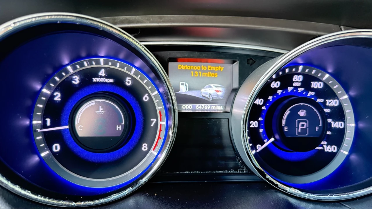 2014 Hyundai Sonata - Image 9 of 17