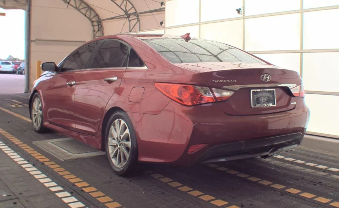 2014 Hyundai Sonata - Image 5 of 8