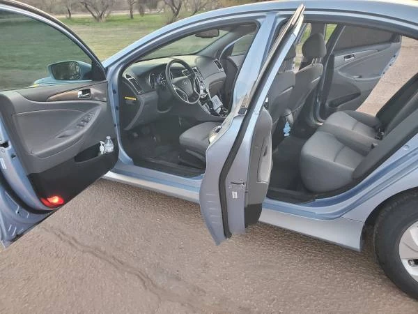 2014 Hyundai Sonata - Image 5 of 8
