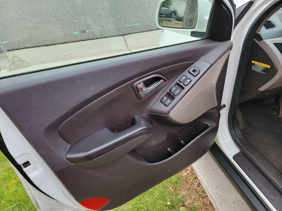 2014 Hyundai Tucson - Image 10 of 11