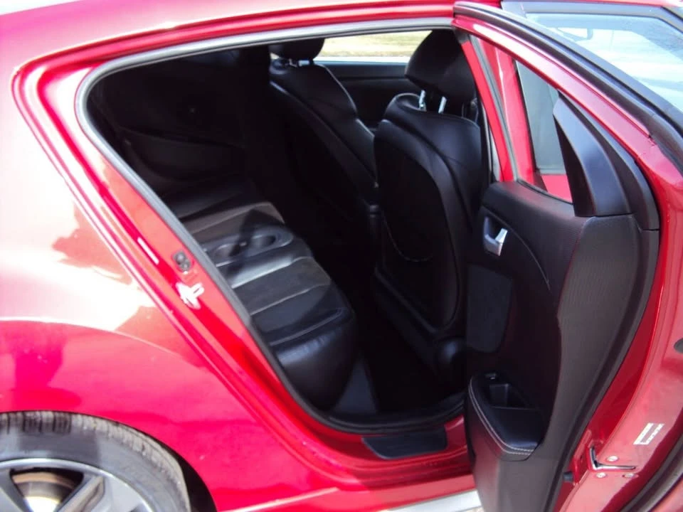 2014 Hyundai Veloster - Image 16 of 20