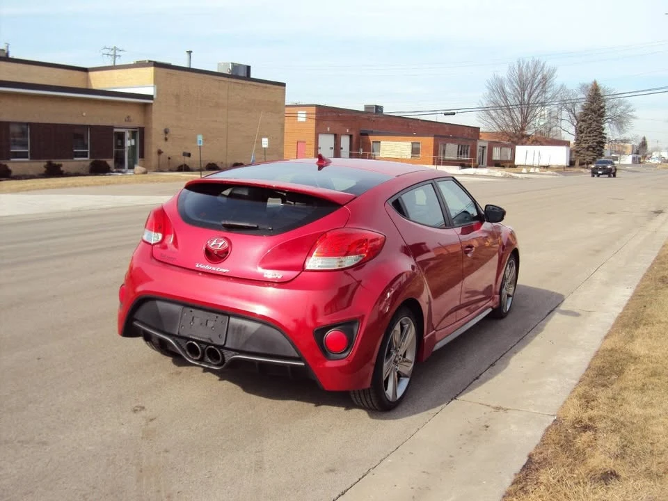 2014 Hyundai Veloster - Image 2 of 20