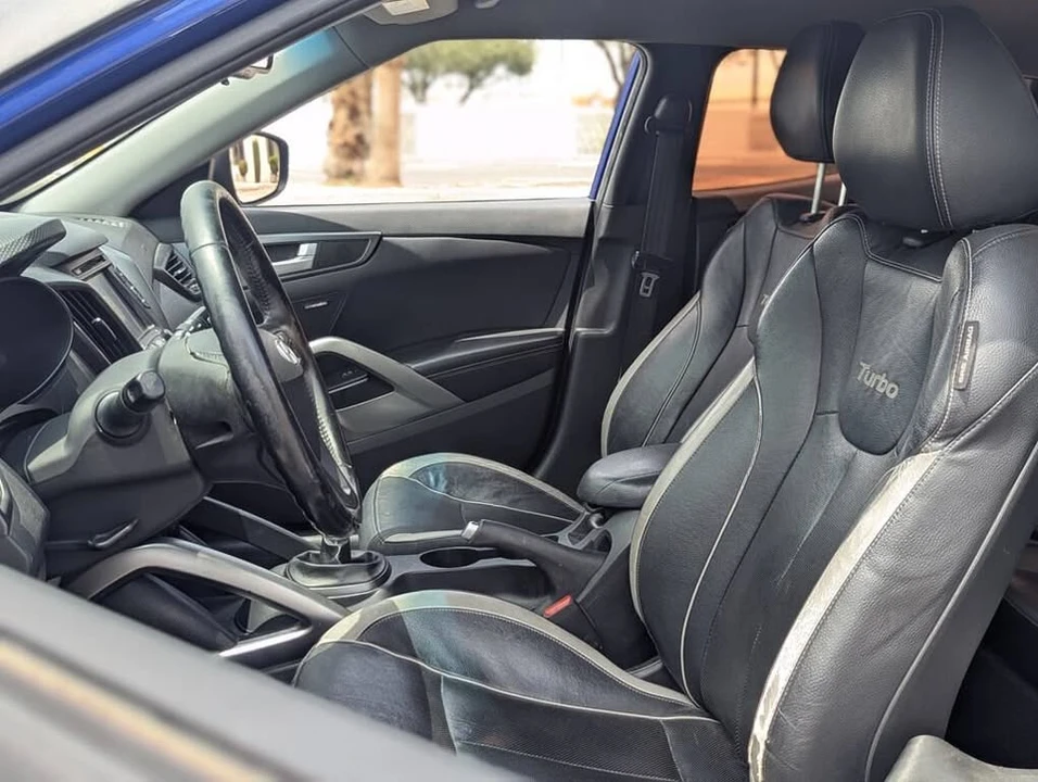 2014 Hyundai Veloster - Image 8 of 10