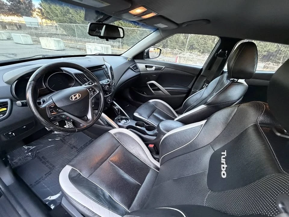 2014 Hyundai Veloster - Image 11 of 17
