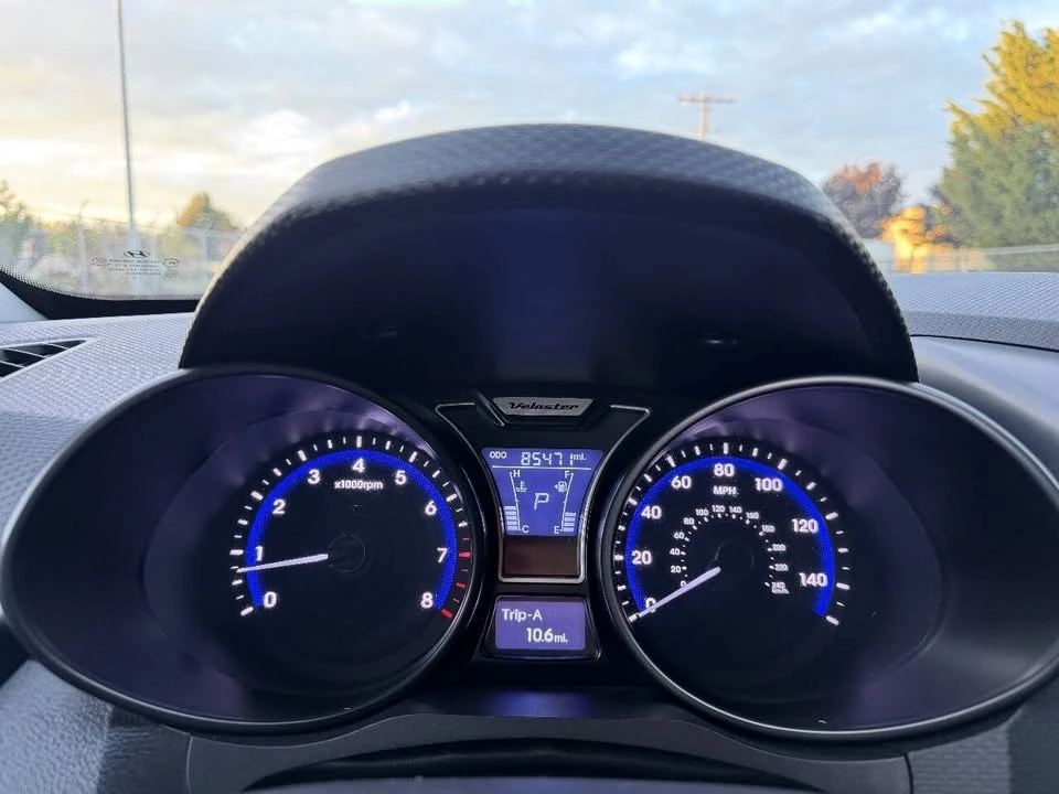 2014 Hyundai Veloster - Image 15 of 17