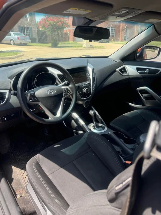 2014 Hyundai Veloster - Image 10 of 11
