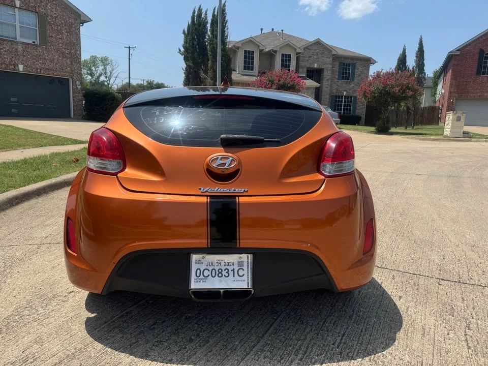 2014 Hyundai Veloster - Image 6 of 11