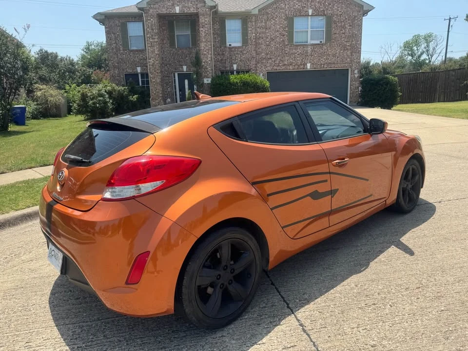 2014 Hyundai Veloster - Image 5 of 11