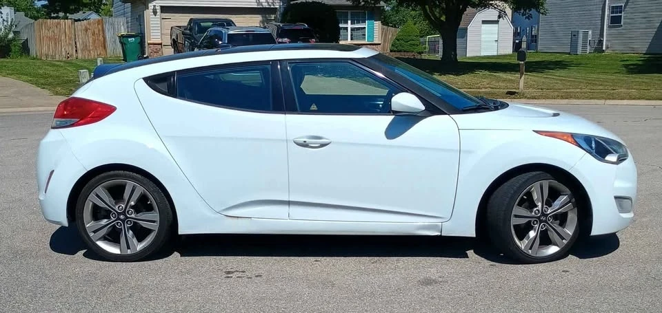 2014 Hyundai Veloster - Image 5 of 10