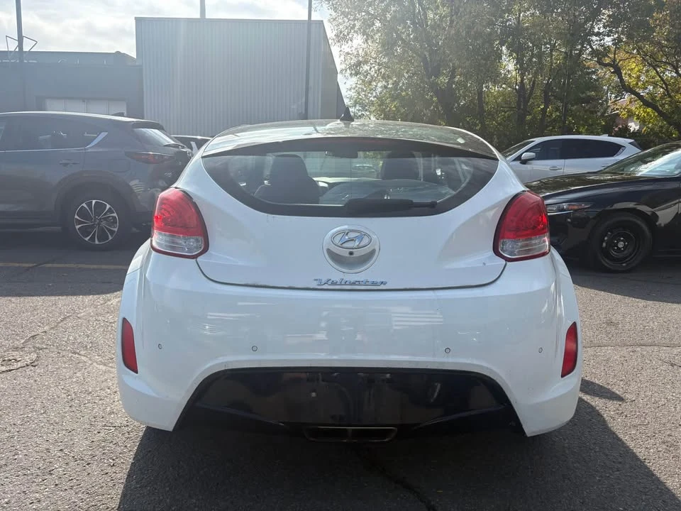 2014 Hyundai Veloster - Image 2 of 7