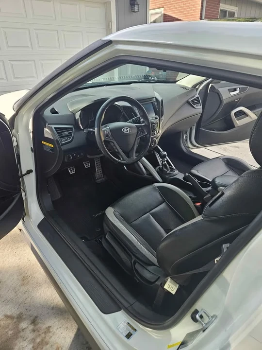 2014 Hyundai Veloster - Image 7 of 9