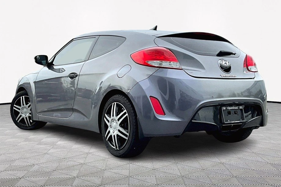 2014 Hyundai Veloster - Image 6 of 13