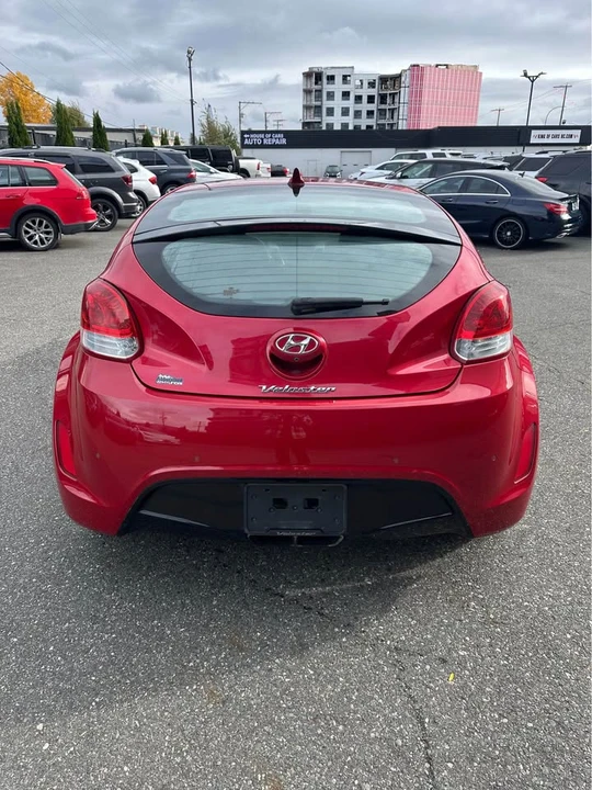2014 Hyundai Veloster - Image 4 of 8