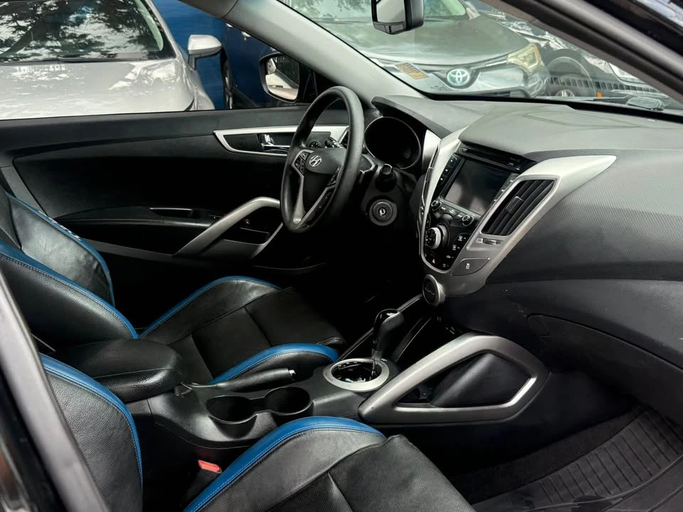 2014 Hyundai Veloster - Image 7 of 9