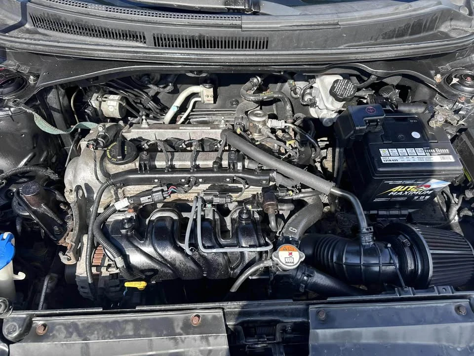 2014 Hyundai Veloster - Image 6 of 13