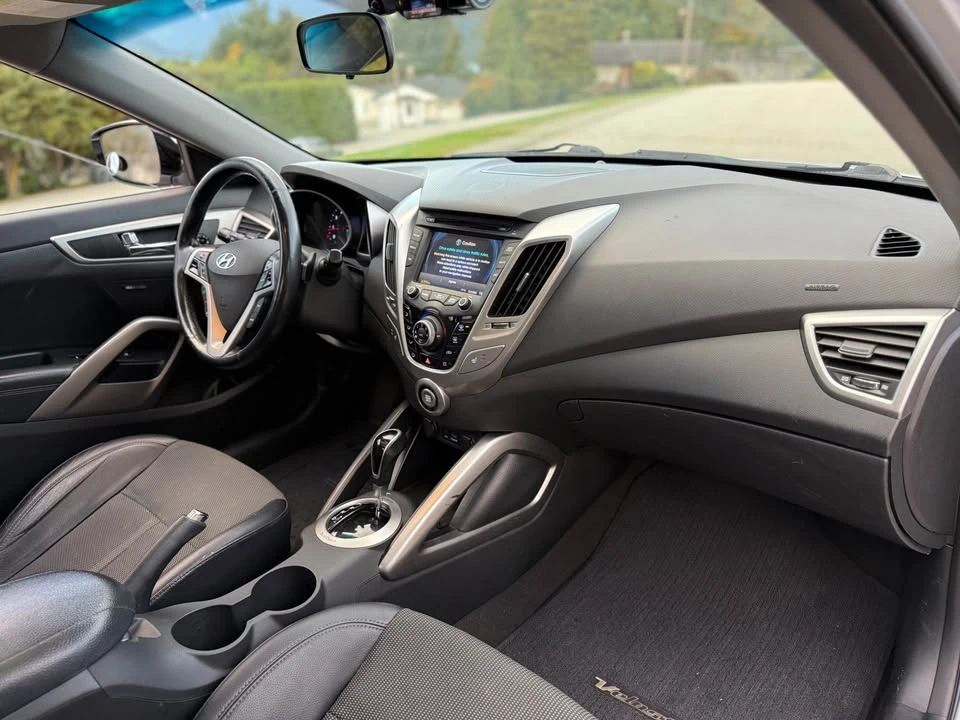 2014 Hyundai Veloster - Image 10 of 18