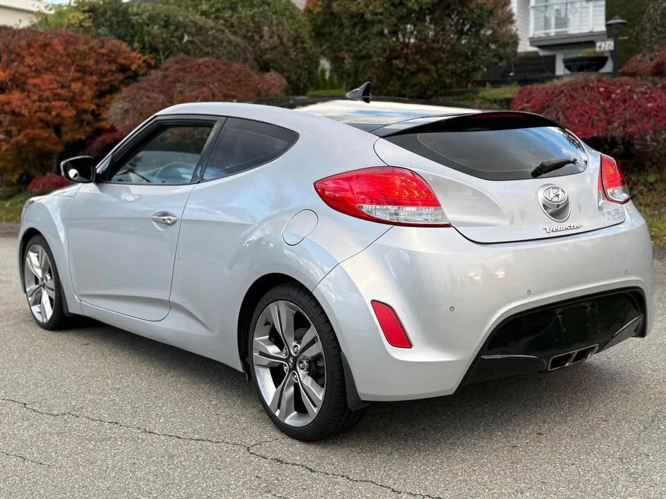 2014 Hyundai Veloster - Image 2 of 18
