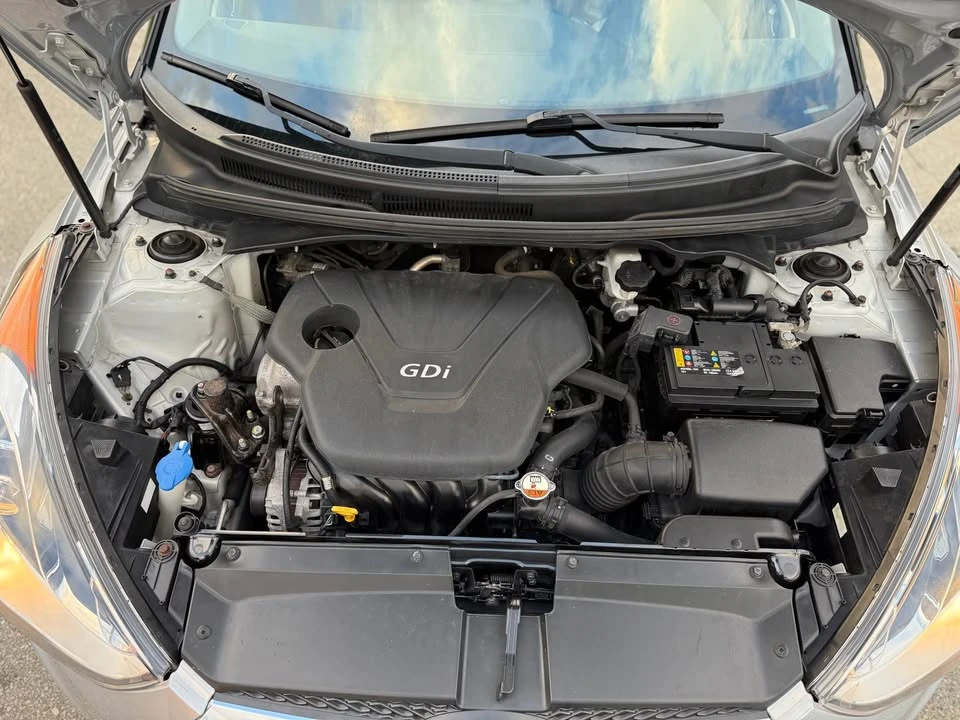 2014 Hyundai Veloster - Image 16 of 18