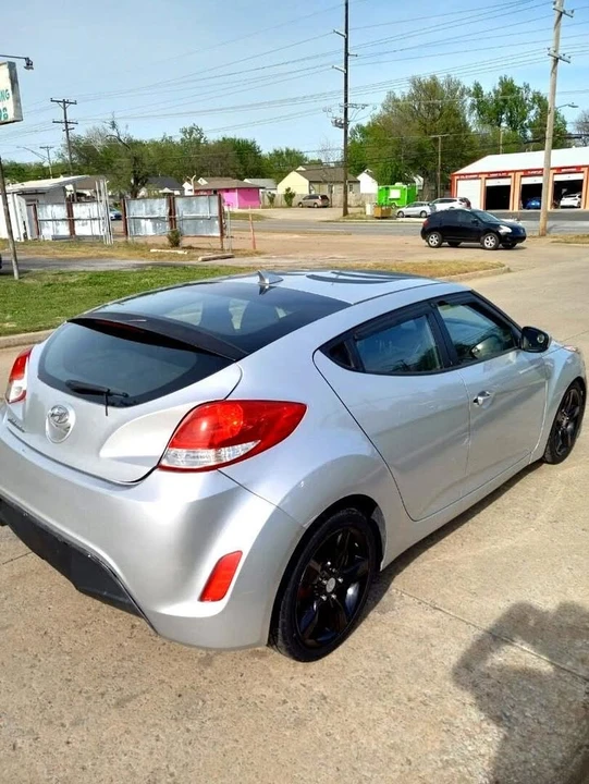 2014 Hyundai Veloster - Image 6 of 18