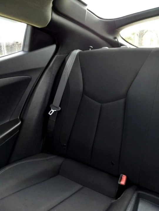 2014 Hyundai Veloster - Image 10 of 18