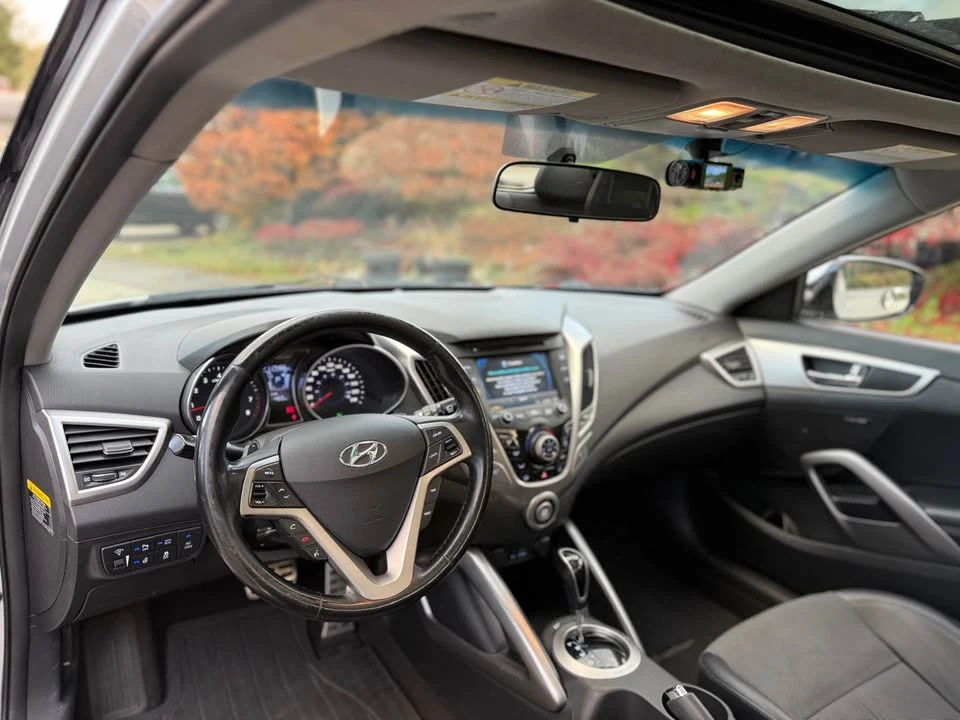 2014 Hyundai Veloster - Image 11 of 18