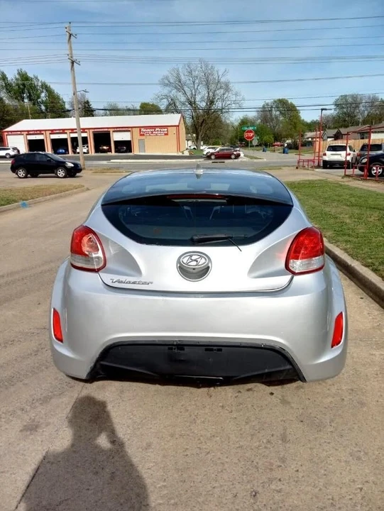 2014 Hyundai Veloster - Image 5 of 18