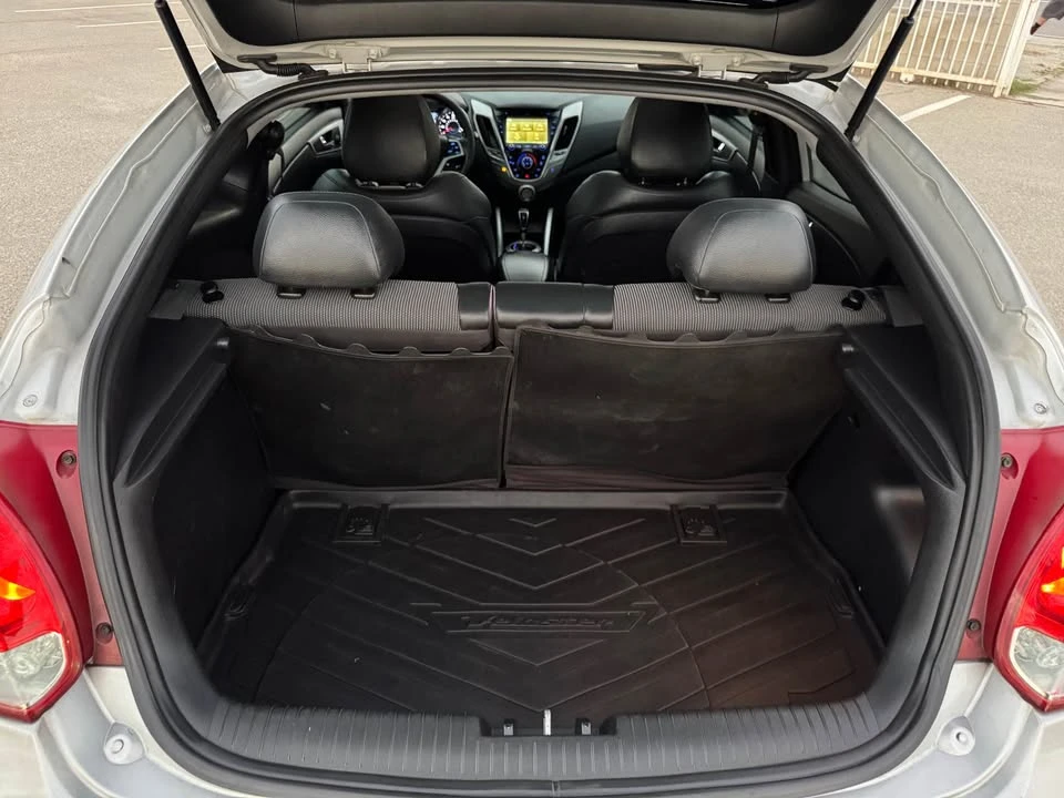 2014 Hyundai Veloster - Image 9 of 11