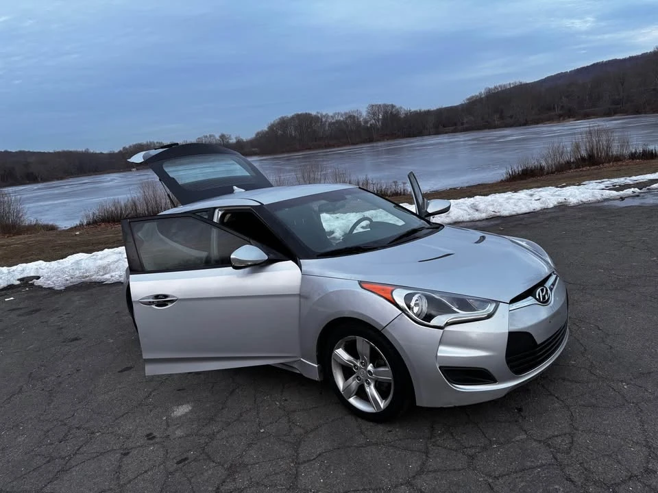 2014 Hyundai Veloster - Image 4 of 9