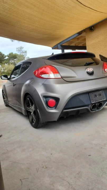 2014 Hyundai Veloster - Image 2 of 4