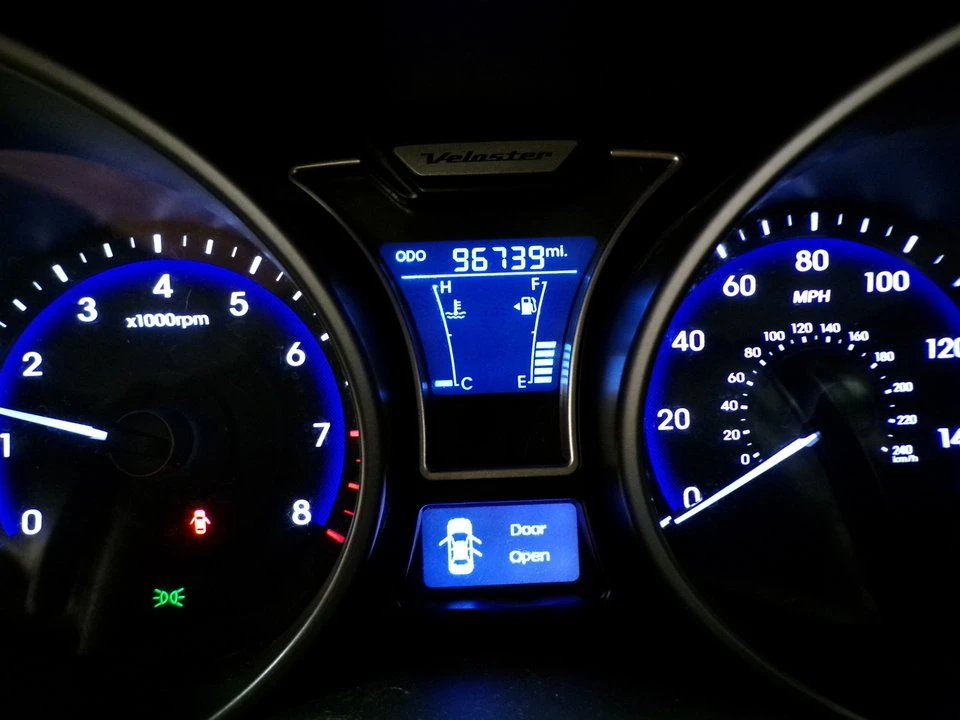 2014 Hyundai Veloster - Image 14 of 16