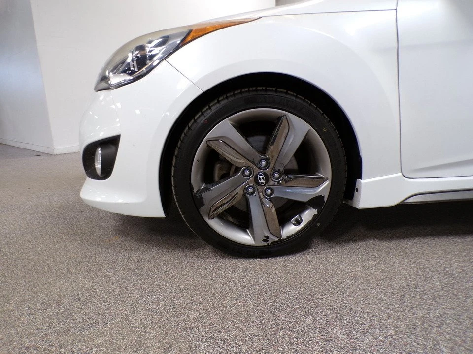 2014 Hyundai Veloster - Image 9 of 16