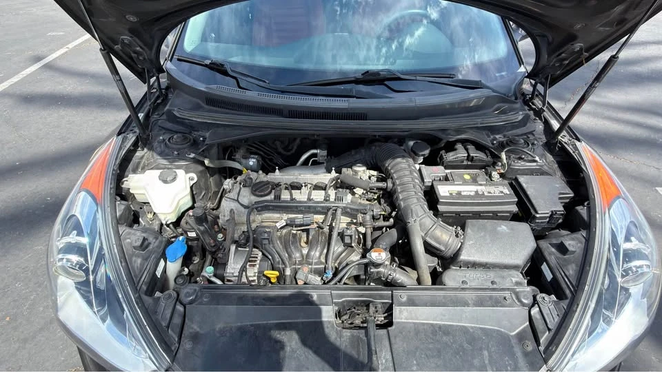 2014 Hyundai Veloster - Image 8 of 11