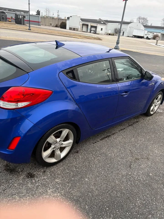 2014 Hyundai Veloster - Image 4 of 9