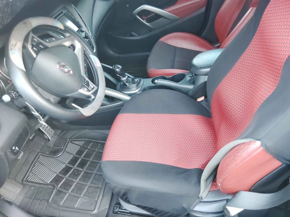 2014 Hyundai Veloster - Image 4 of 9