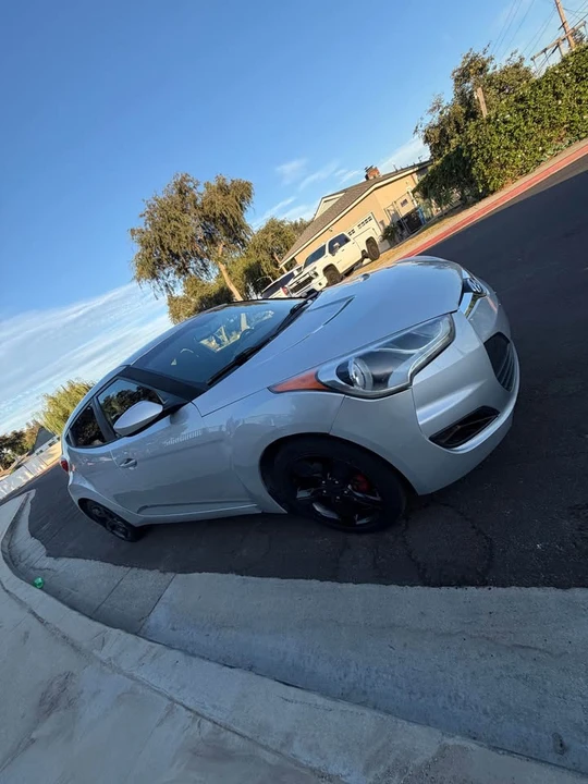 2014 Hyundai Veloster - Image 15 of 20