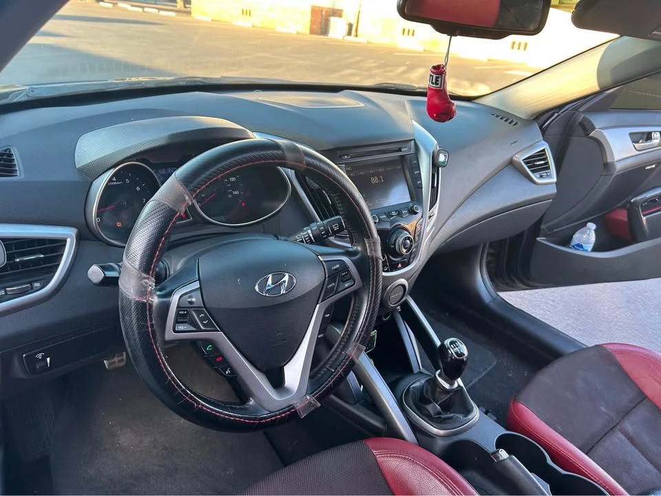 2014 Hyundai Veloster - Image 9 of 13