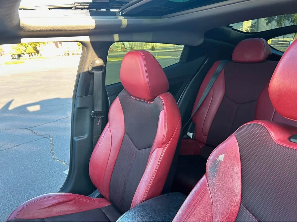 2014 Hyundai Veloster - Image 10 of 13