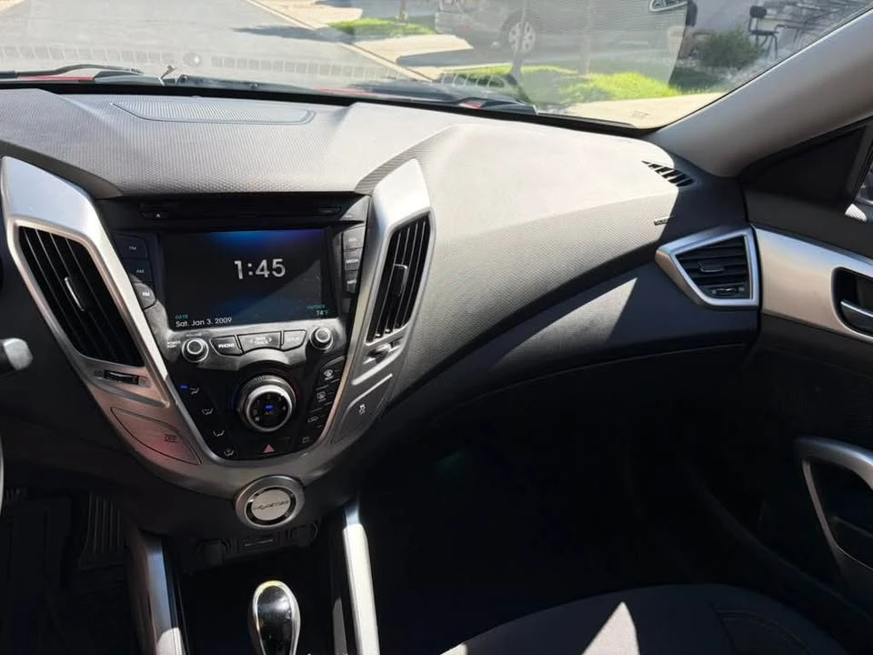 2014 Hyundai Veloster - Image 8 of 20