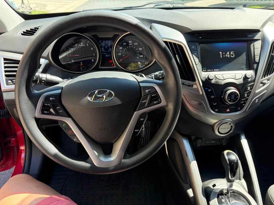 2014 Hyundai Veloster - Image 11 of 20
