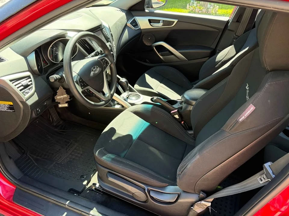 2014 Hyundai Veloster - Image 7 of 11